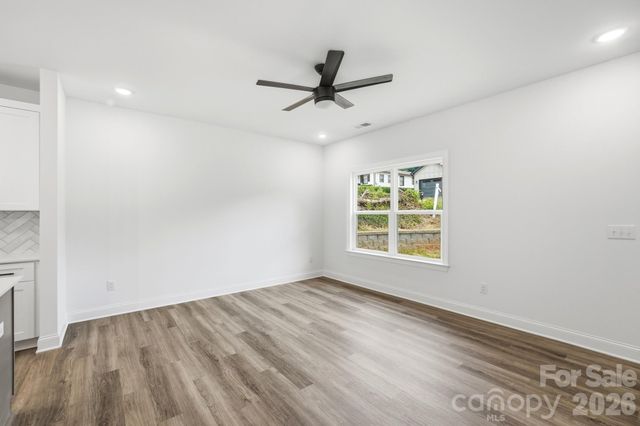 114 7th Avenue SE, Hickory, NC 28602