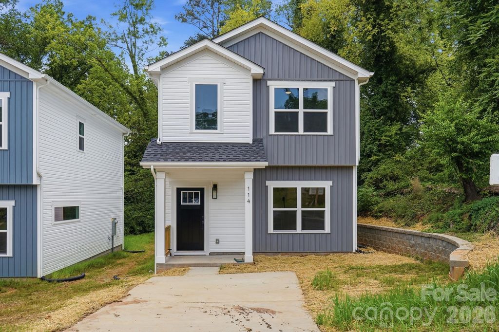 114 7th Avenue SE, Hickory, NC 28602