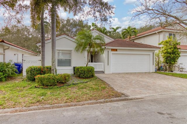 3464 SW 51st St, Hollywood, FL 33312