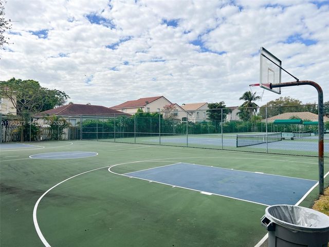 3464 SW 51st St, Hollywood, FL 33312