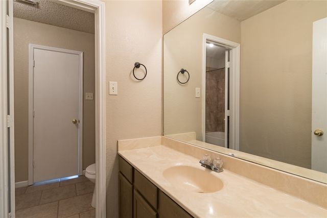 841 Mccully Street, White Settlement, TX 76108