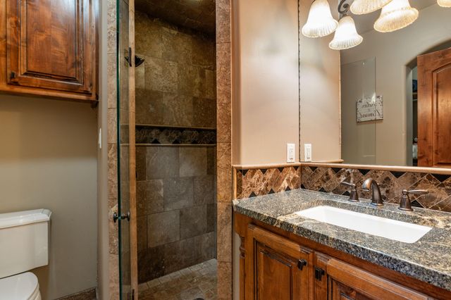 8801 Glendale Avenue NE, Albuquerque, NM 87122