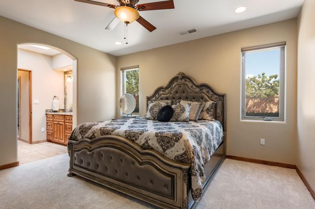 8801 Glendale Avenue NE, Albuquerque, NM 87122