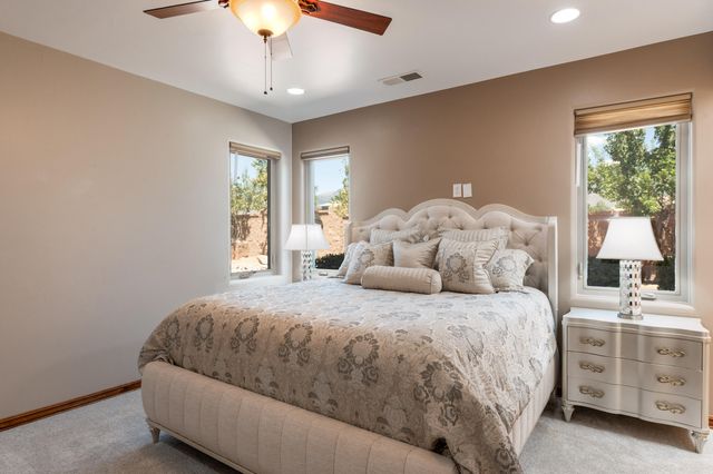 8801 Glendale Avenue NE, Albuquerque, NM 87122