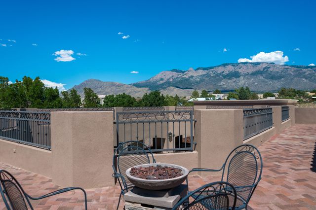 8801 Glendale Avenue NE, Albuquerque, NM 87122