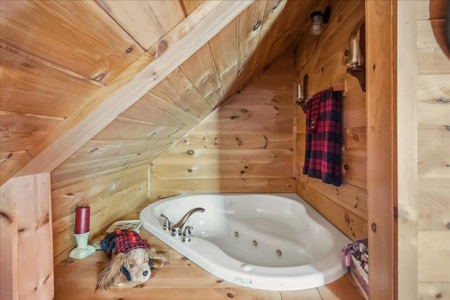 18 Chamberlin Hill, Richmond, VT 05477