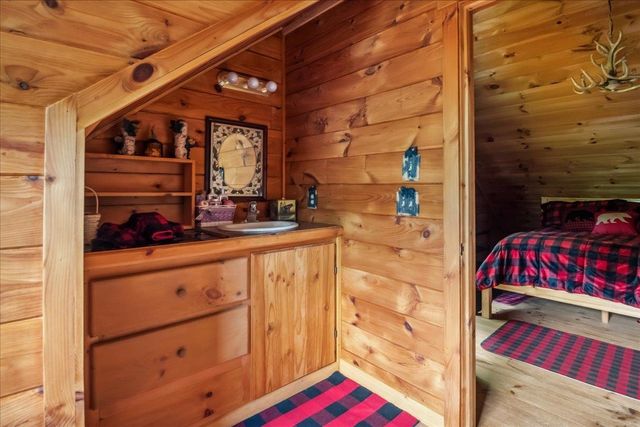 18 Chamberlin Hill, Richmond, VT 05477