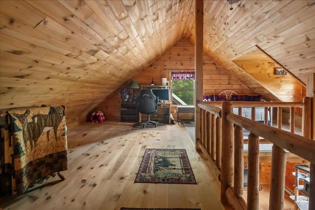 18 Chamberlin Hill, Richmond, VT 05477