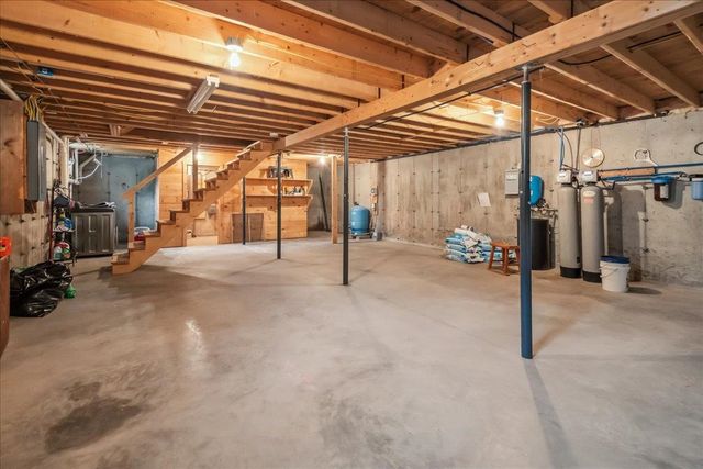 18 Chamberlin Hill, Richmond, VT 05477