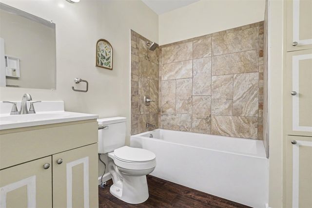 203 Roseneath Avenue, Battle Creek, MI 49037