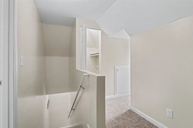 203 Roseneath Avenue, Battle Creek, MI 49037