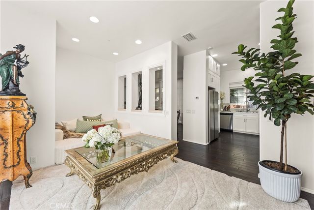 12709 Trent Jones Lane, Tustin, CA 92782