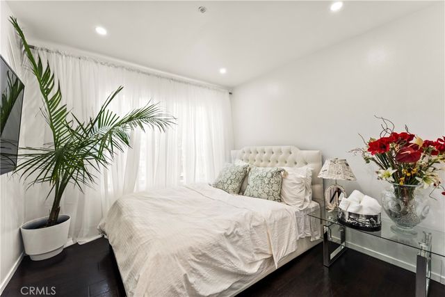 12709 Trent Jones Lane, Tustin, CA 92782