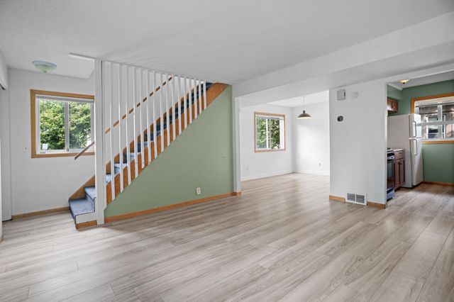 1040 13th Avenue SE, Minneapolis, MN 55414