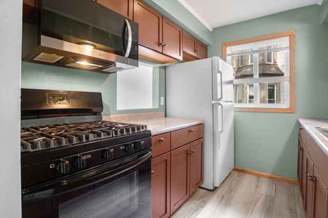 1040 13th Avenue SE, Minneapolis, MN 55414