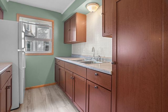 1040 13th Avenue SE, Minneapolis, MN 55414