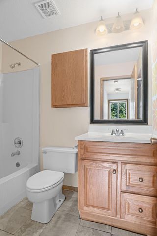 1040 13th Avenue SE, Minneapolis, MN 55414