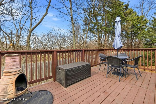 210 Charlton Wynde Dr 5, Louisville, KY 40245