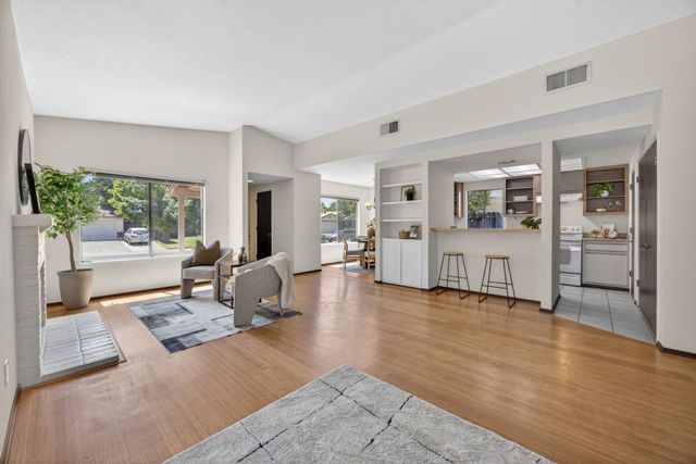 8721 Brigham Way, Sacramento, CA 95826