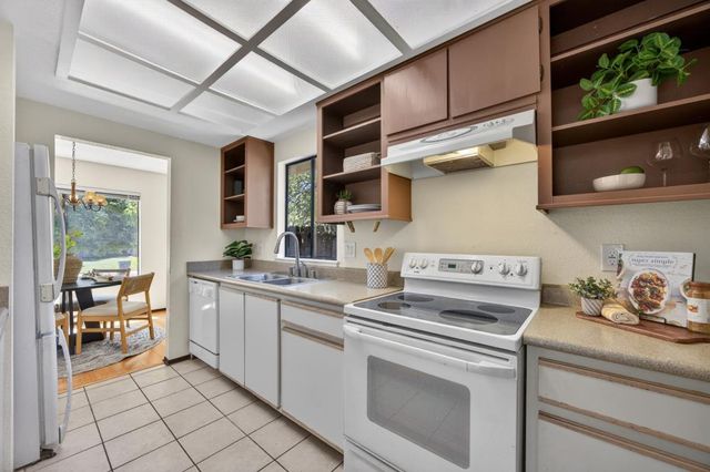 8721 Brigham Way, Sacramento, CA 95826