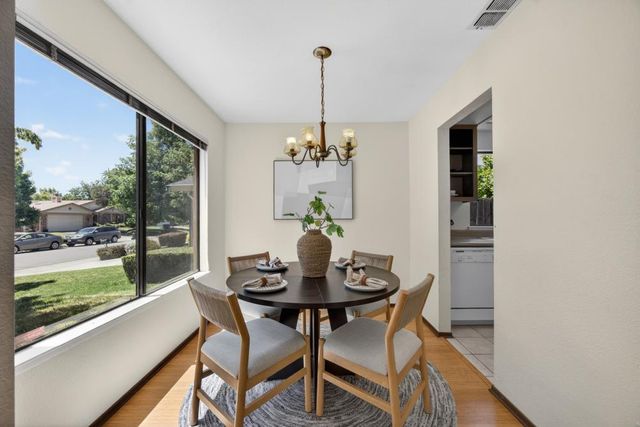 8721 Brigham Way, Sacramento, CA 95826