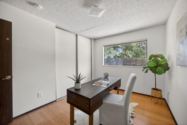 8721 Brigham Way, Sacramento, CA 95826