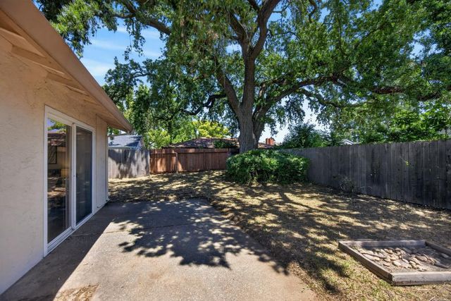 8721 Brigham Way, Sacramento, CA 95826