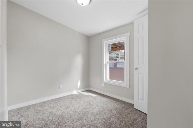 12021 HEATHER DR, Hagerstown, MD 21740