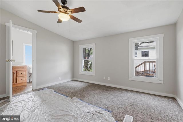 12021 HEATHER DR, Hagerstown, MD 21740