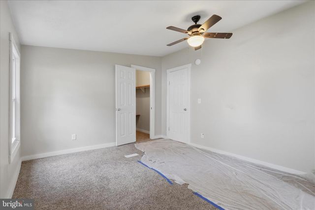 12021 HEATHER DR, Hagerstown, MD 21740