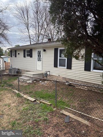 12021 HEATHER DR, Hagerstown, MD 21740