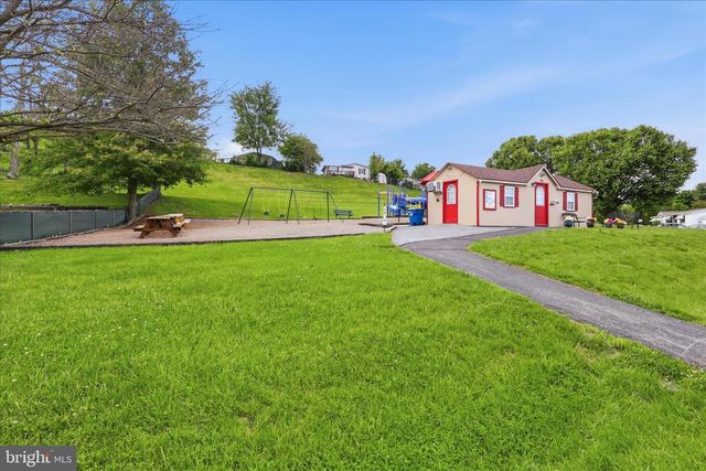 12021 HEATHER DR, Hagerstown, MD 21740