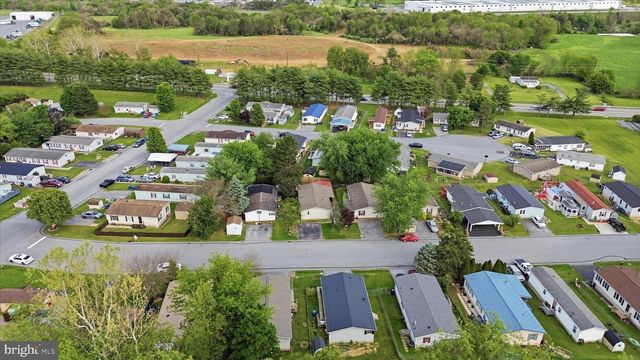 12021 HEATHER DR, Hagerstown, MD 21740