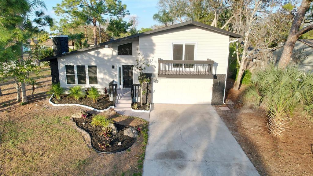 5667 CREEKWOOD DRIVE, Sarasota, FL 34233