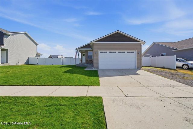 8830 N Mountainshire RD, Post Falls, ID 83854