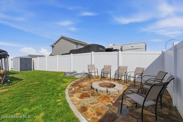 8830 N Mountainshire RD, Post Falls, ID 83854