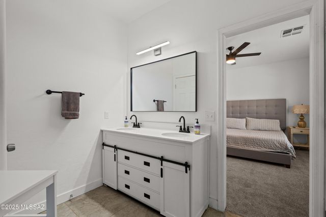 147 E Calle Puente Azul, Sahuarita, AZ 85629