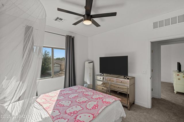 147 E Calle Puente Azul, Sahuarita, AZ 85629