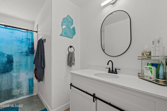 147 E Calle Puente Azul, Sahuarita, AZ 85629