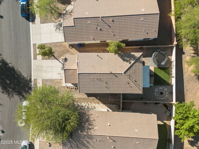 147 E Calle Puente Azul, Sahuarita, AZ 85629