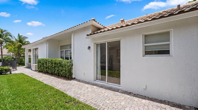 12171 Glen Bay Drive, Wellington, FL 33414