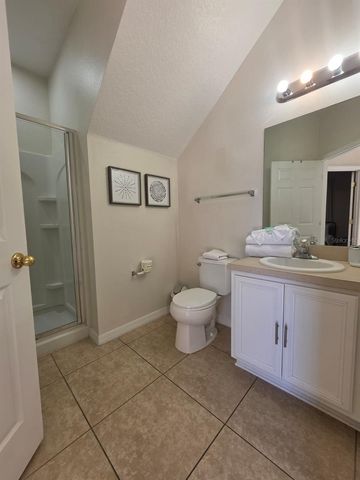 5520 PARADISE CAY CIRCLE, Kissimmee, FL 34746