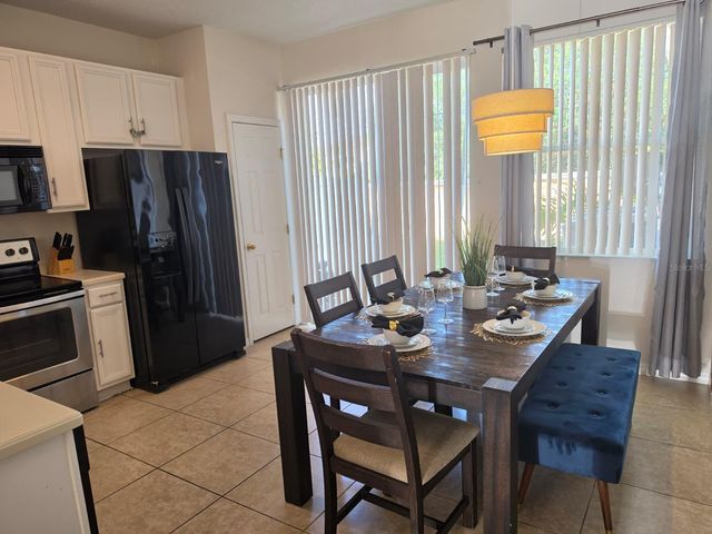 5520 PARADISE CAY CIRCLE, Kissimmee, FL 34746
