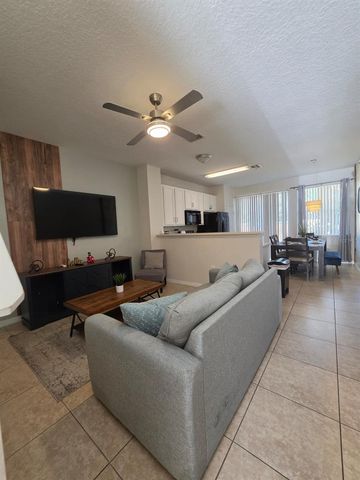 5520 PARADISE CAY CIRCLE, Kissimmee, FL 34746