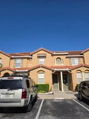 5520 PARADISE CAY CIRCLE, Kissimmee, FL 34746