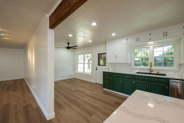 705 E Alamos, Fresno, CA 93704