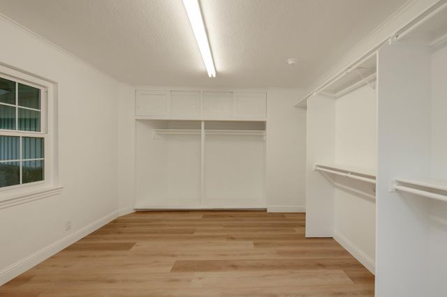 705 E Alamos, Fresno, CA 93704