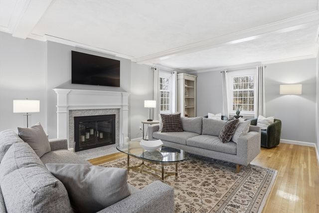 16 Heywood Road, Westford, MA 01886