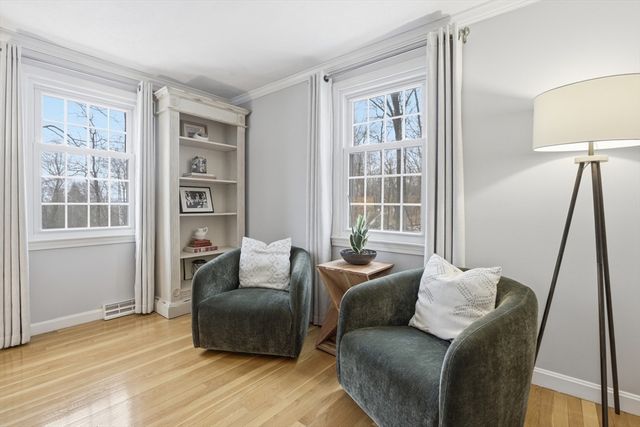 16 Heywood Road, Westford, MA 01886