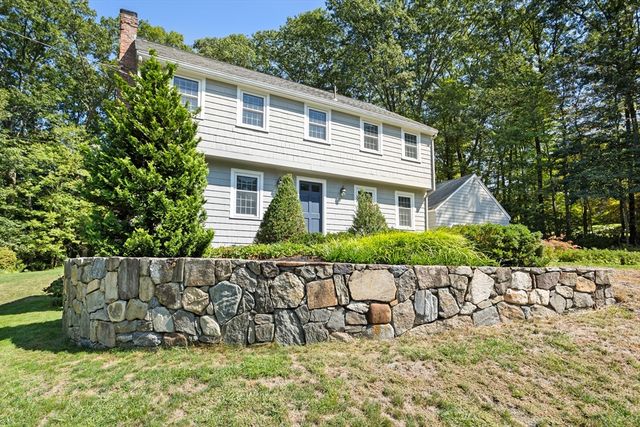 16 Heywood Road, Westford, MA 01886